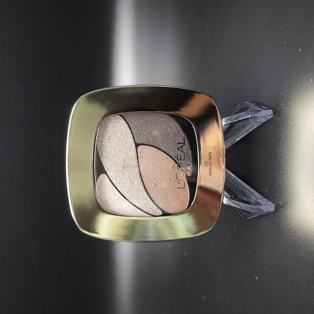 Eyeshadow 250 Absolute Taupe